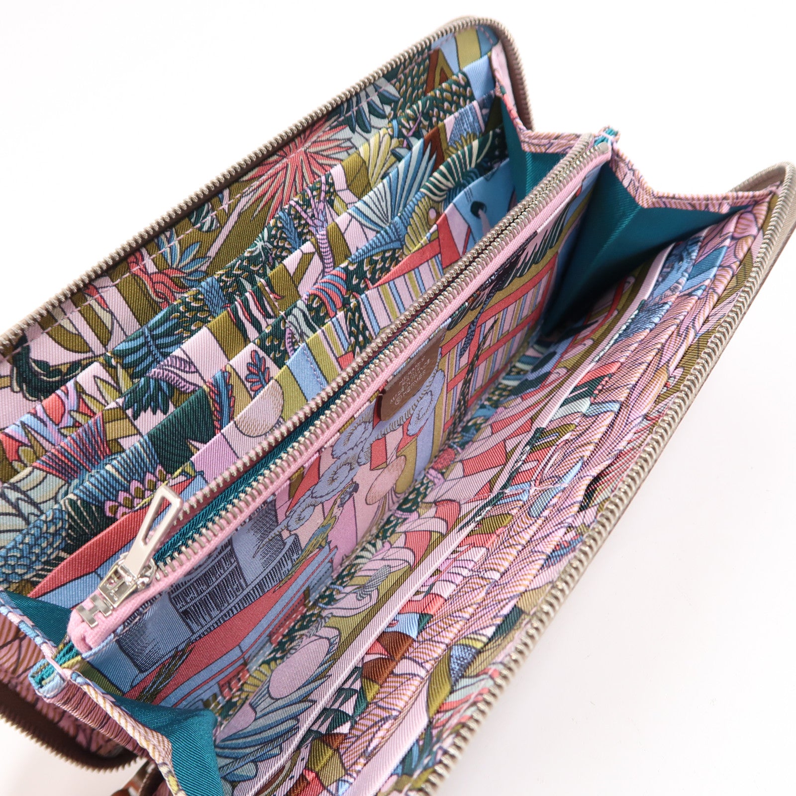 HERMES Epsom皮革Silk In Long Wallet銀扣長錢包18 Etoupe