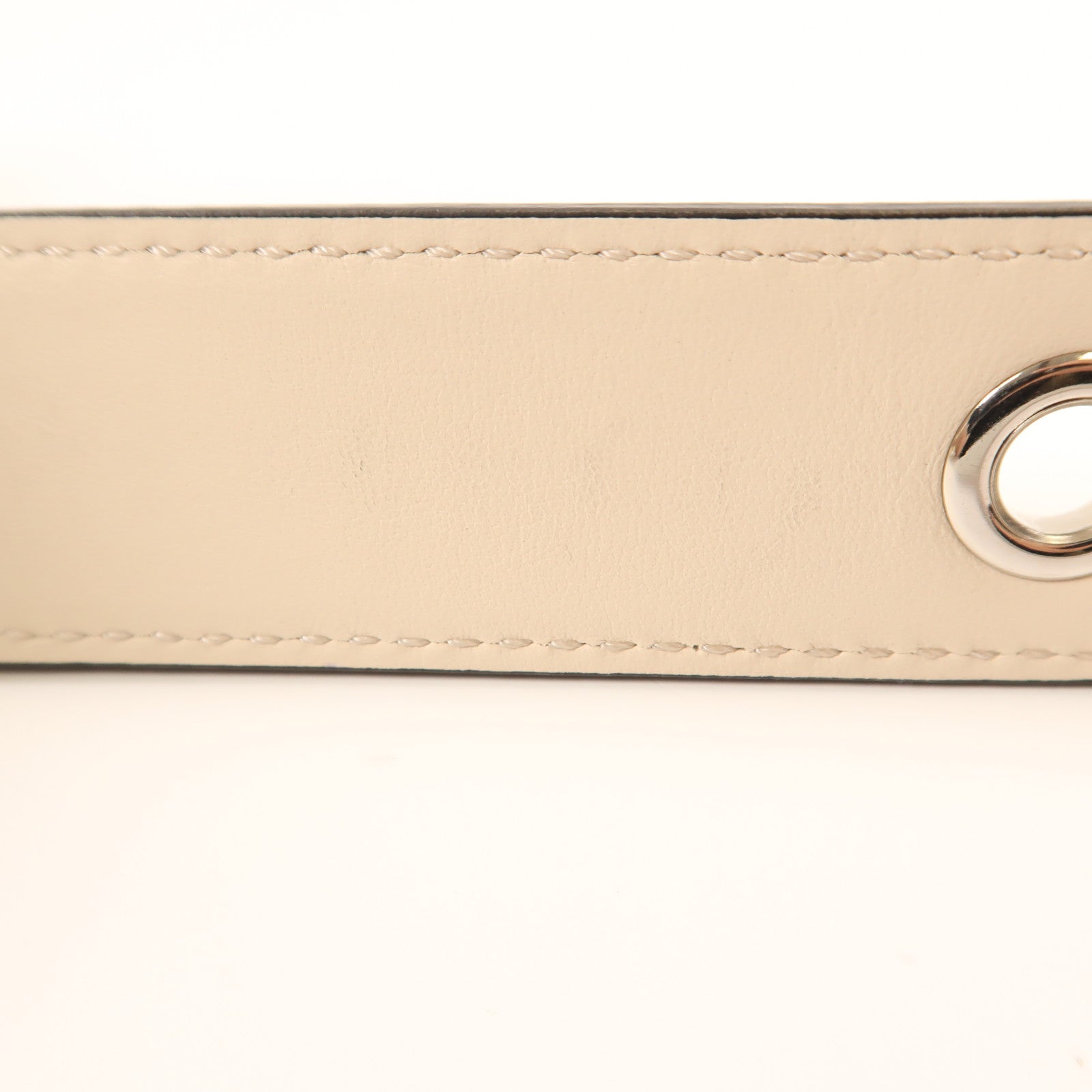 FENDI 牛皮皮革Shoulder Strap銀扣肩帶