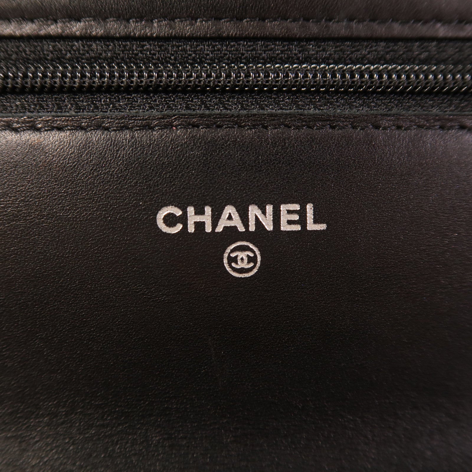 CHANEL 牛皮皮革WOC Wallet On Chain銀扣鏈帶肩背袋