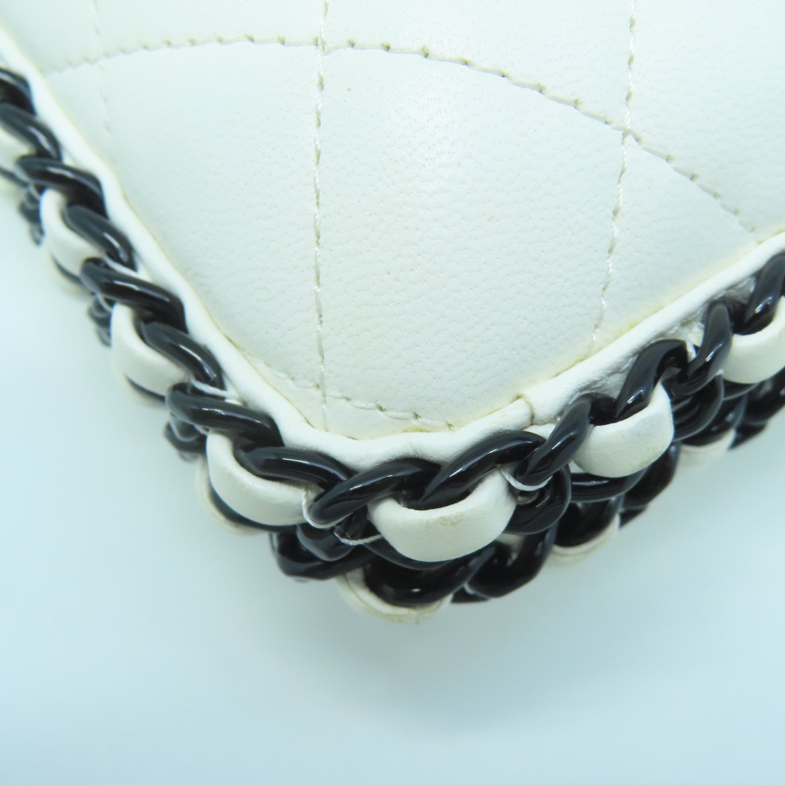 CHANEL Cowhide Leather Chain Shoulder Silver Buckle Chain Belt Shoulder Bag White