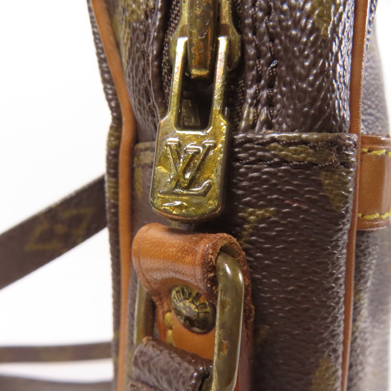 LOUIS VUITTON Monogram Danube金扣肩背袋