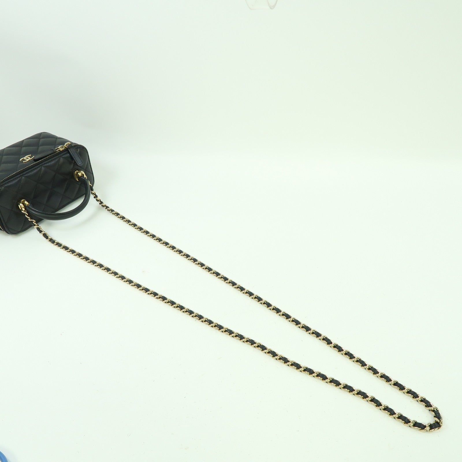 CHANEL 菱格牛皮皮革Vanity Case金扣手挽肩背兩用袋黑色
