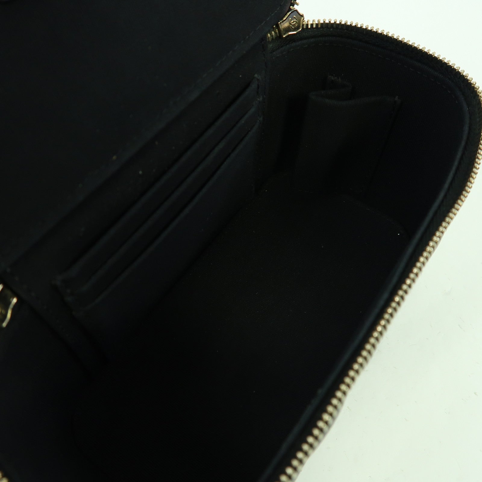 CHANEL 菱格牛皮皮革Vanity Case金扣手挽肩背兩用袋黑色