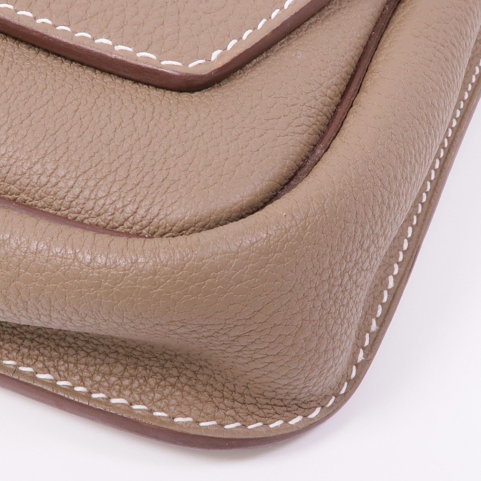 HERMES Togo皮革Steve Light Junior銀扣肩背袋Etoupe