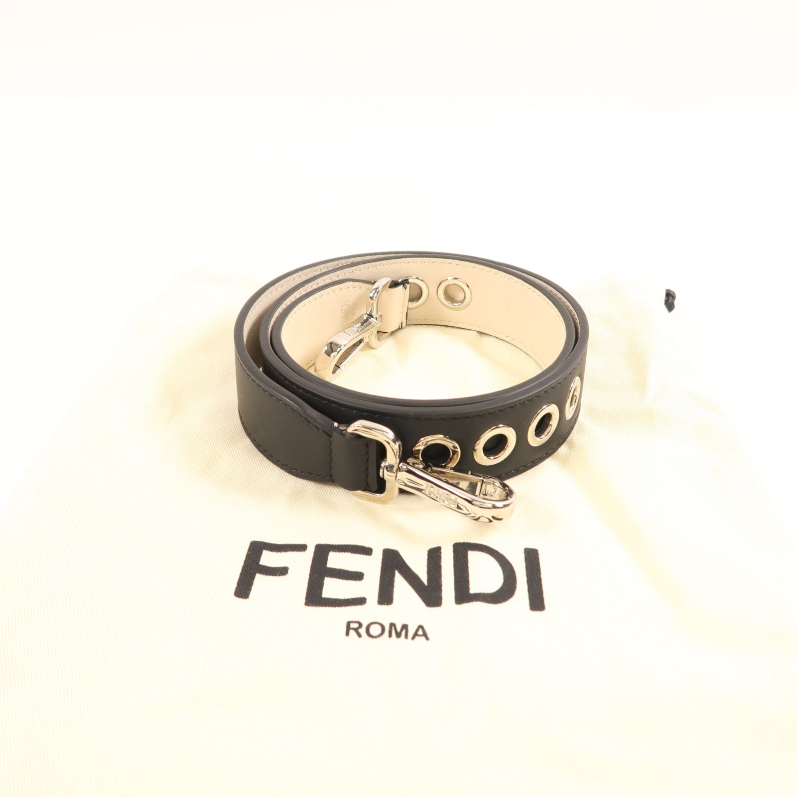 FENDI 牛皮皮革Shoulder Strap銀扣肩帶