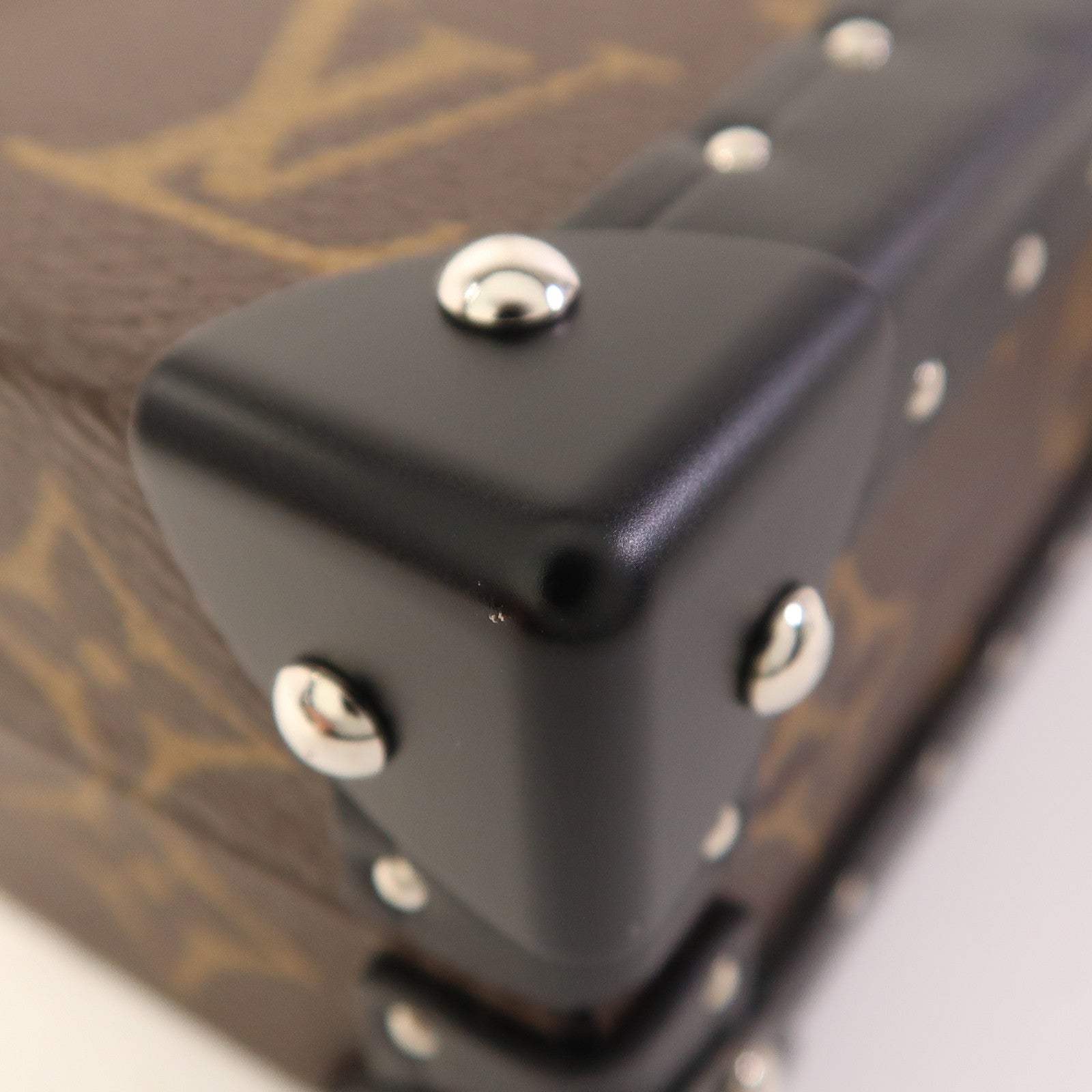 LOUIS VUITTON Monogram Wallet Trunk銀扣手拿包
