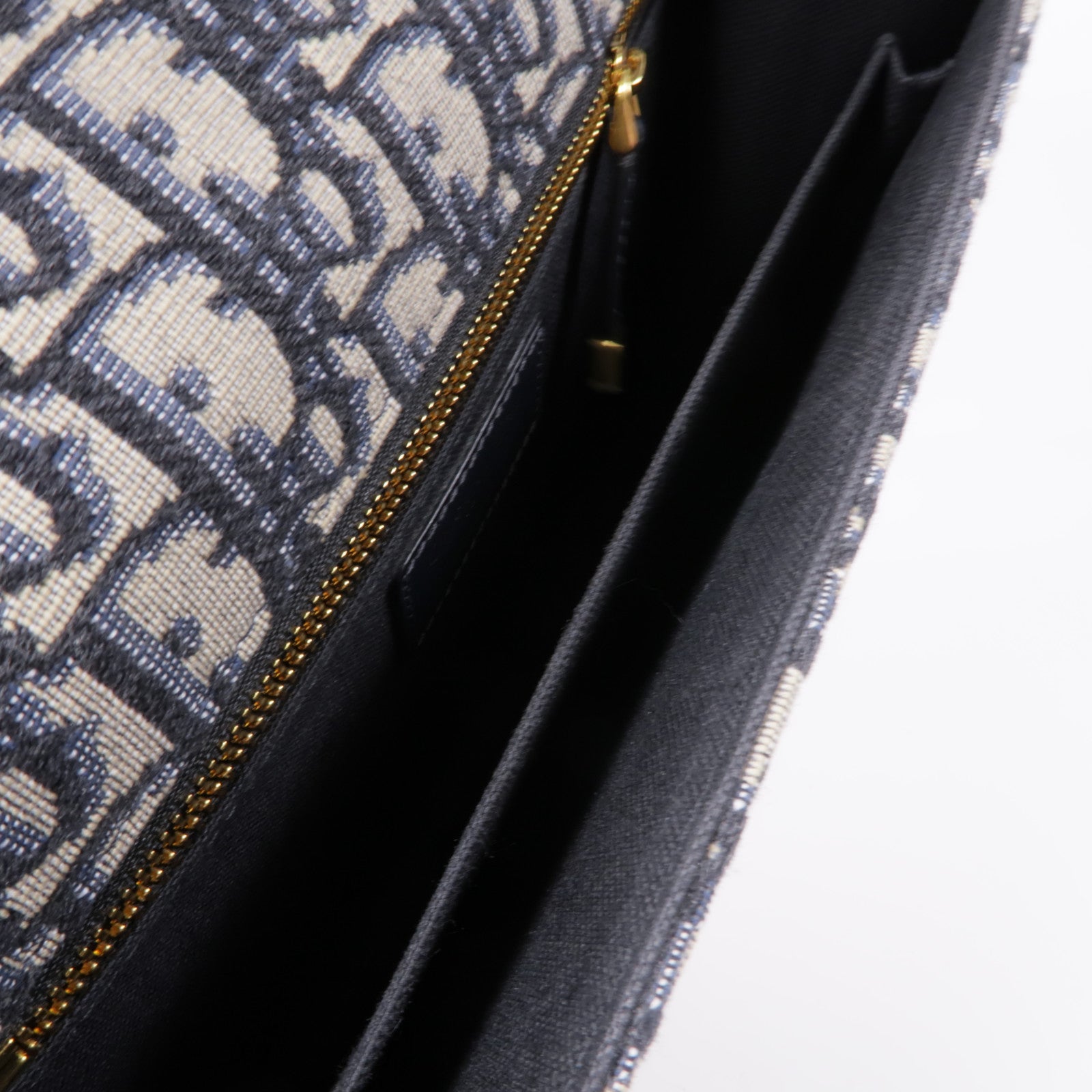 Dior 帆布30 Montaigne金扣肩背袋