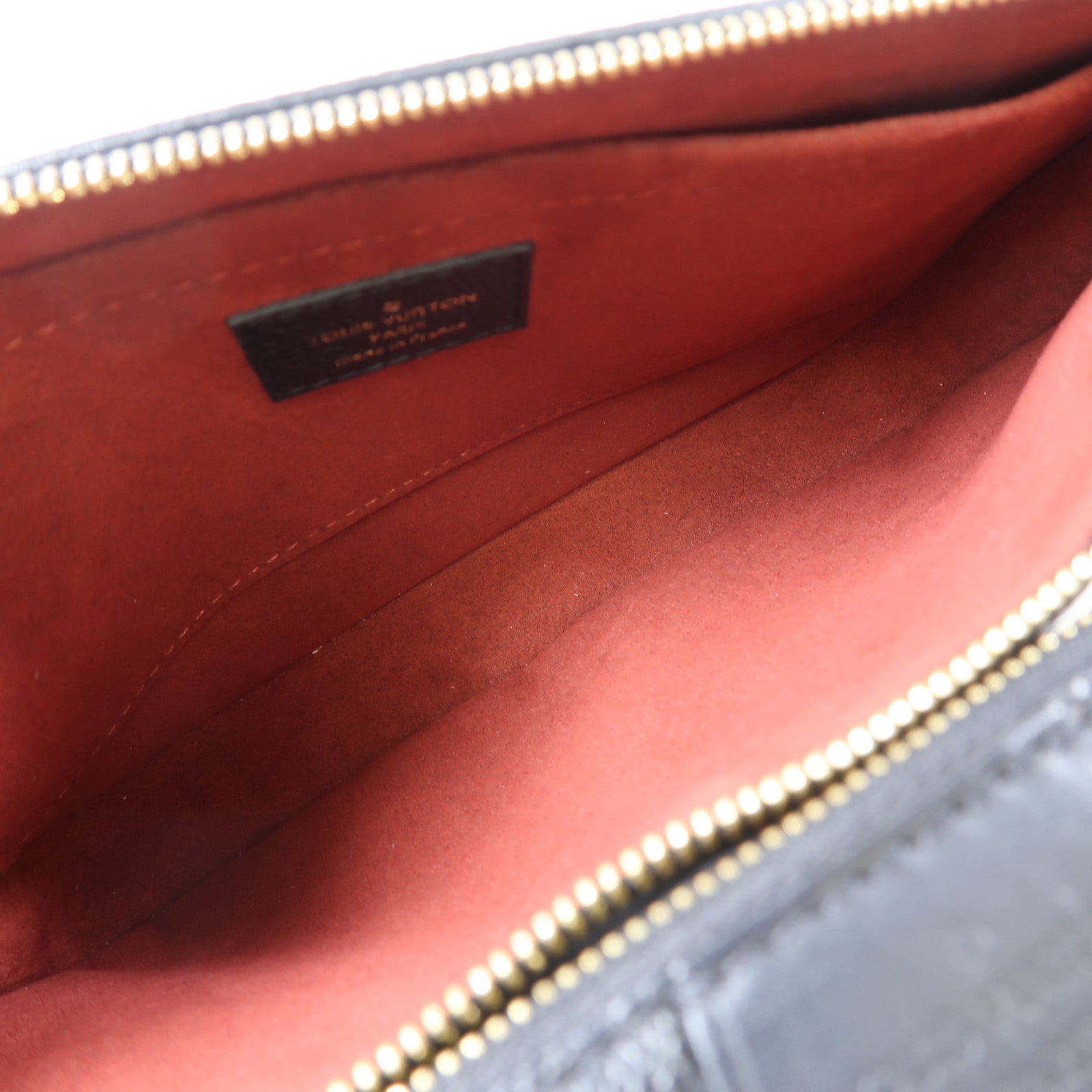 LOUIS VUITTON Monogram Empreinte Multi Pochette Accessoires金扣肩背袋黑色