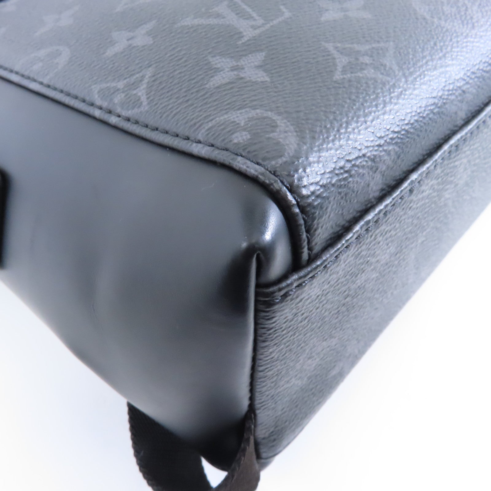 LOUIS VUITTON Monogram Eclipse Messenger PM Voyager銀扣肩背袋黑色