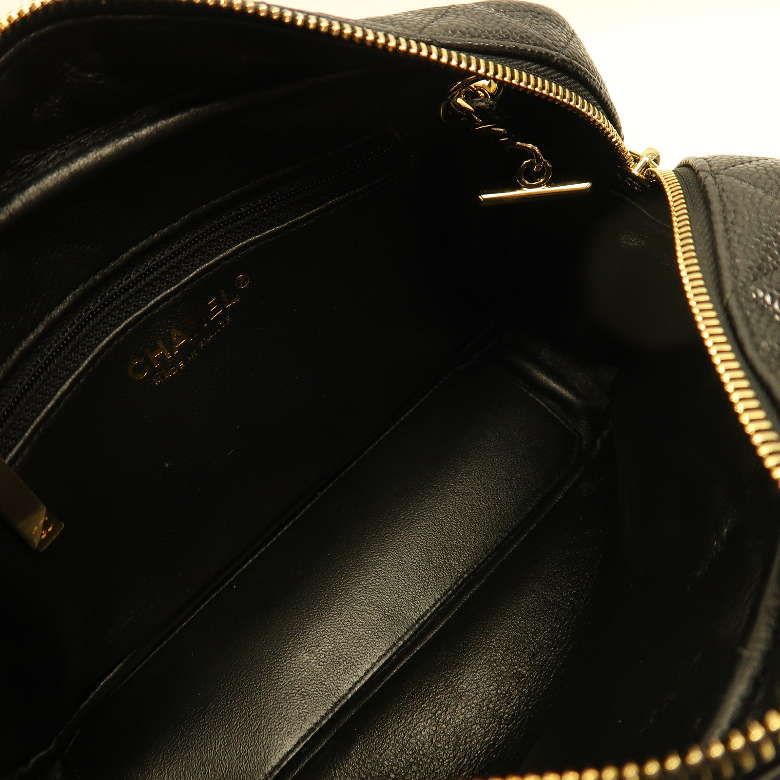 CHANEL 菱格Caviar皮革Chain Shoulder金扣鏈帶肩背袋黑色