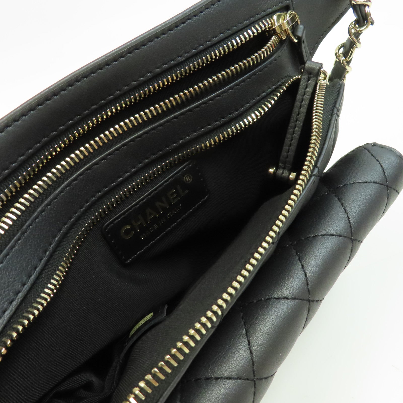 CHANEL 菱格牛皮皮革Waist Bag金釦鏈帶肩背袋黑色