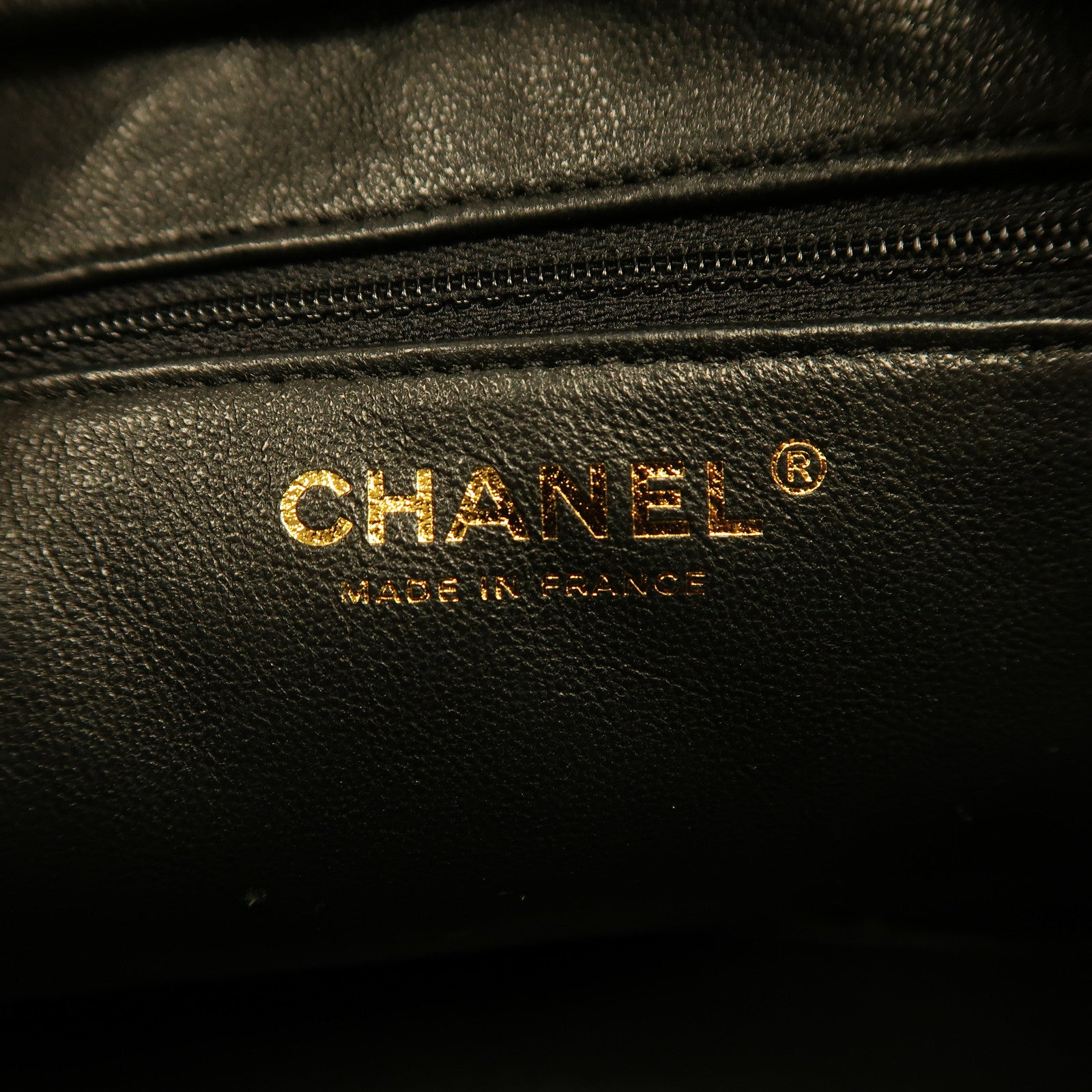 CHANEL 菱格Caviar皮革Chain Shoulder金扣鏈帶肩背袋黑色