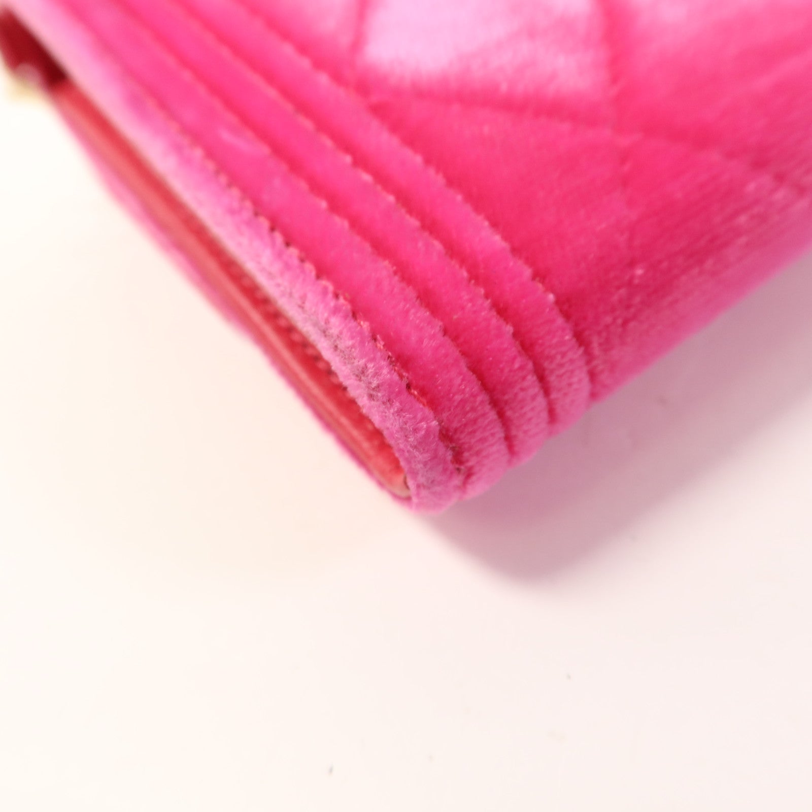 CHANEL 天鵝絨Boy WOC Wallet On Chain銀扣肩背袋