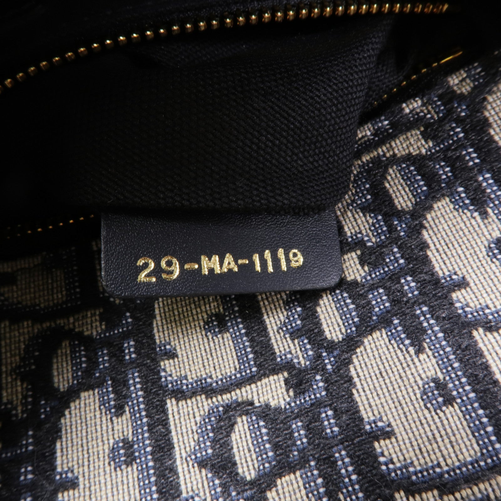Dior 帆布30 Montaigne金扣肩背袋