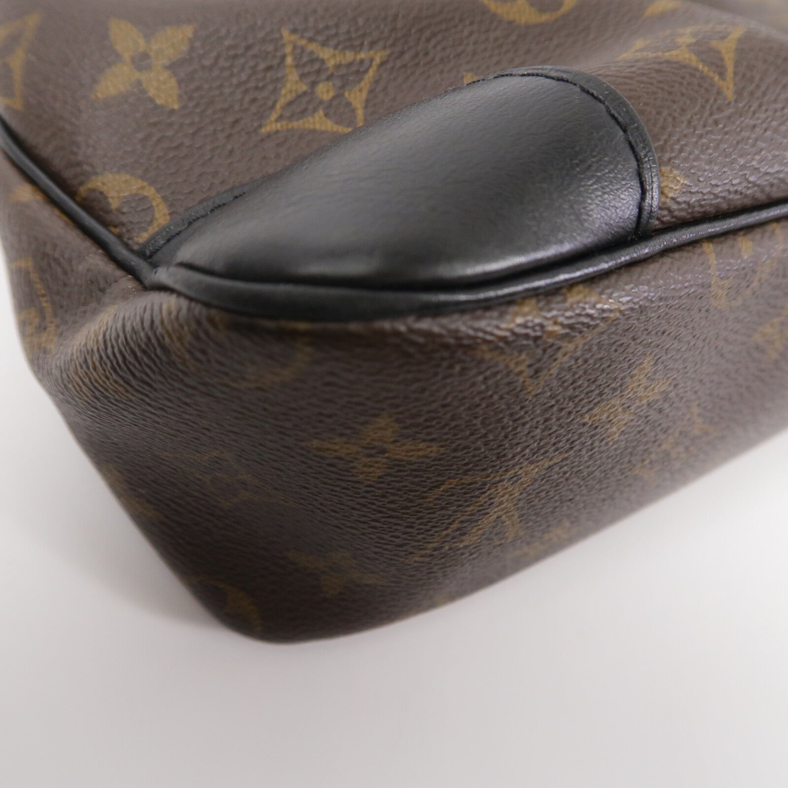 LOUIS VUITTON Monogram Odeon PM肩背袋