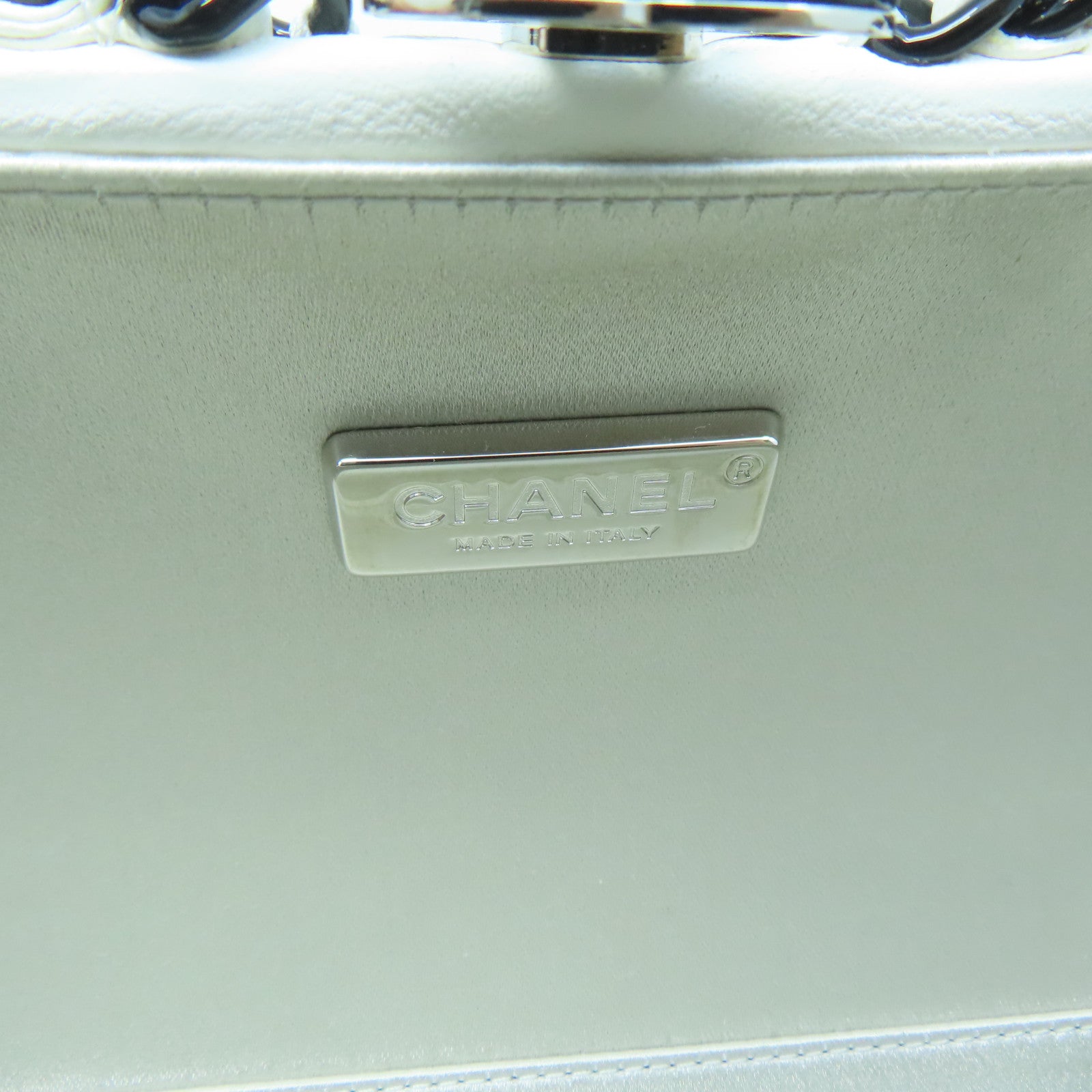 CHANEL Cowhide Leather Chain Shoulder Silver Buckle Chain Belt Shoulder Bag White