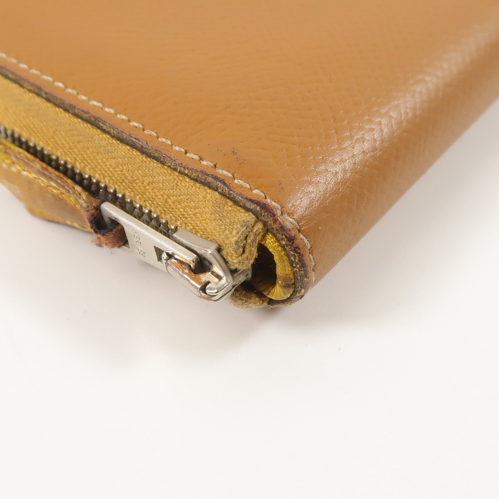 HERMES Epsom皮革/絲質Silk In Compact錢包Gold