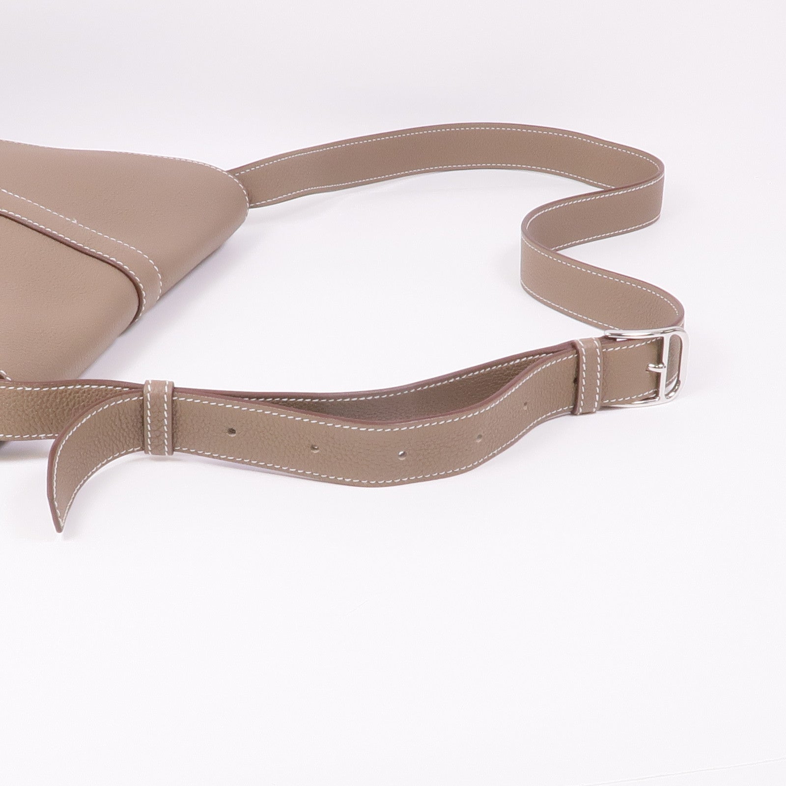 HERMES Togo皮革Steve Light Junior銀扣肩背袋Etoupe