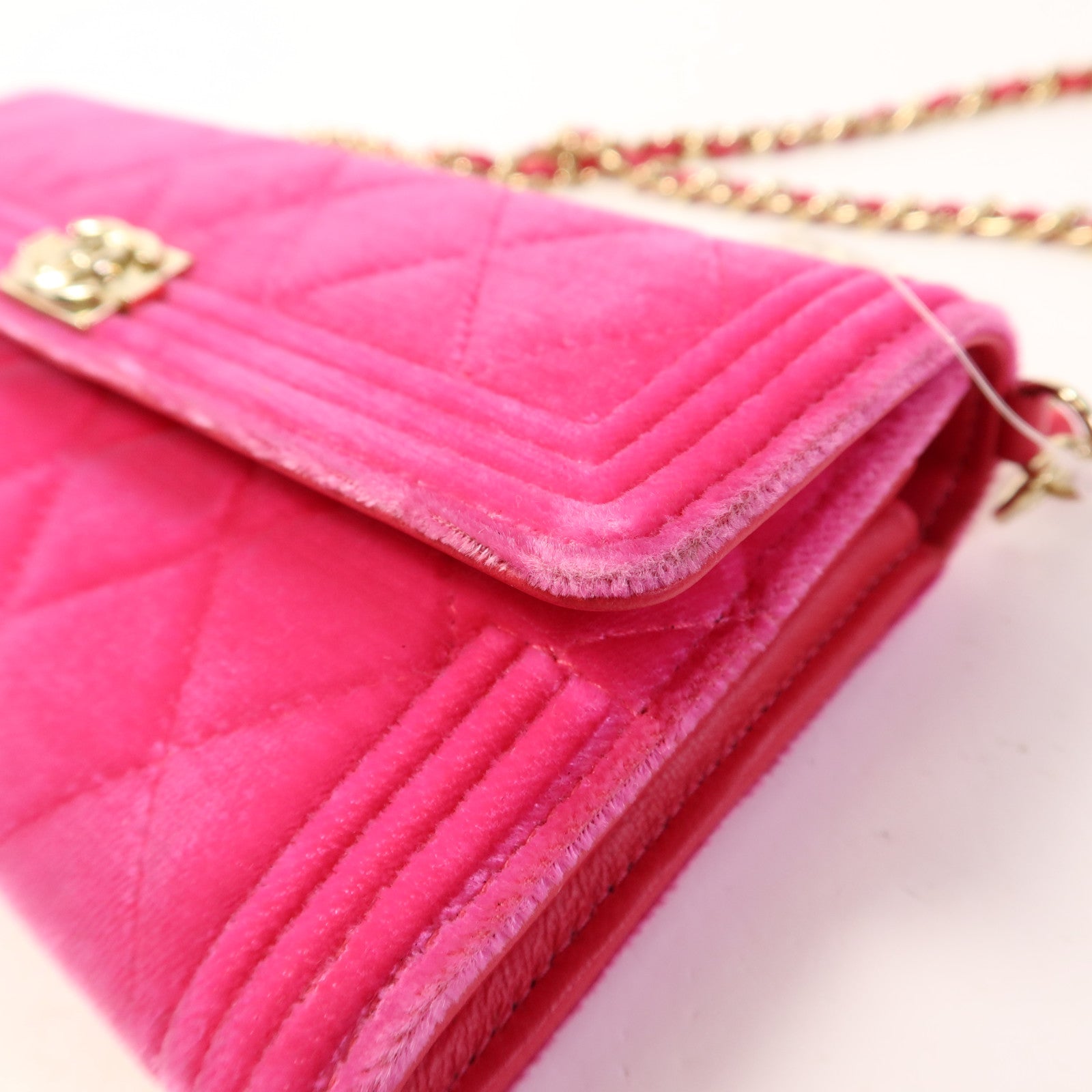 CHANEL 天鵝絨Boy WOC Wallet On Chain銀扣肩背袋