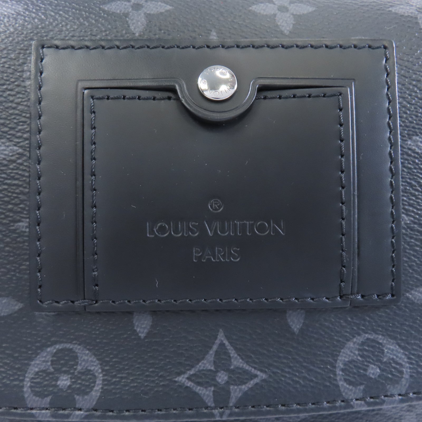 LOUIS VUITTON Monogram Eclipse Messenger PM Voyager銀扣肩背袋黑色
