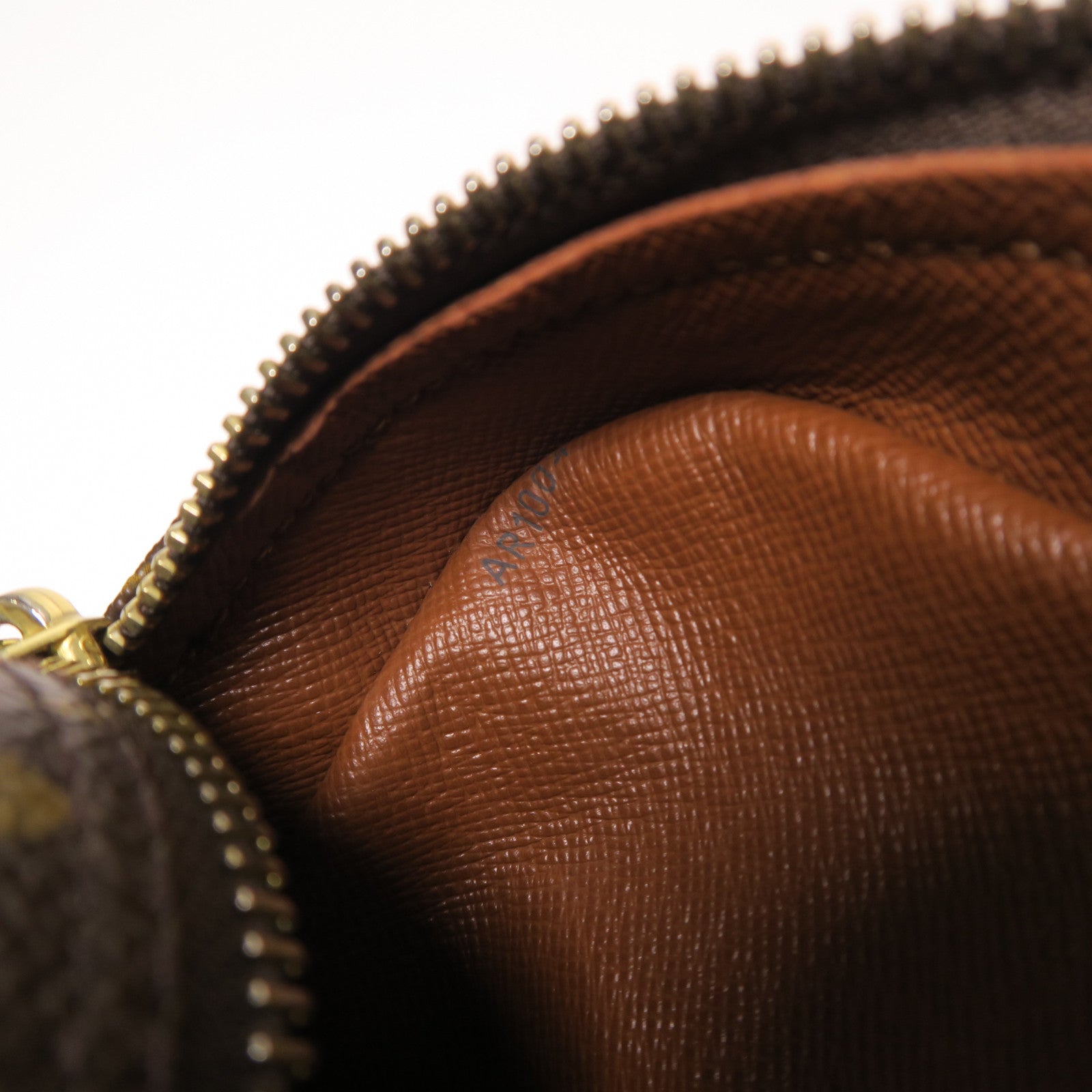 LOUIS VUITTON【激減優惠】 Monogram Nile金扣肩背袋