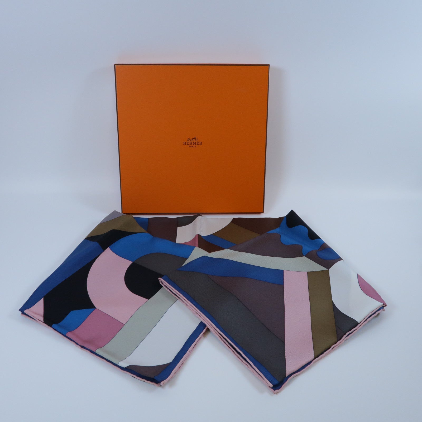 HERMES 【激減優惠】絲質Scarf絲巾深藍色/啡色