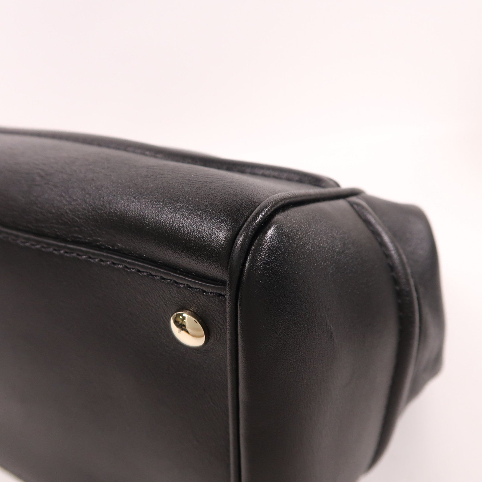 VERSACE 牛皮皮革2 Way Shoulder金扣手挽肩背兩用袋