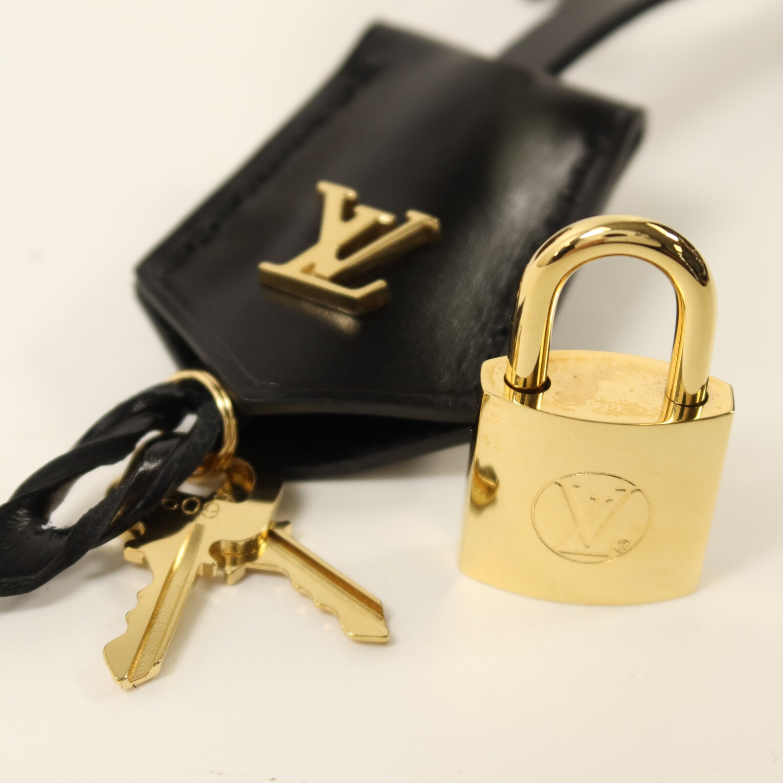 LOUIS VUITTON Monogram Reverse Vanity PM金扣鏈帶手挽肩背兩用袋