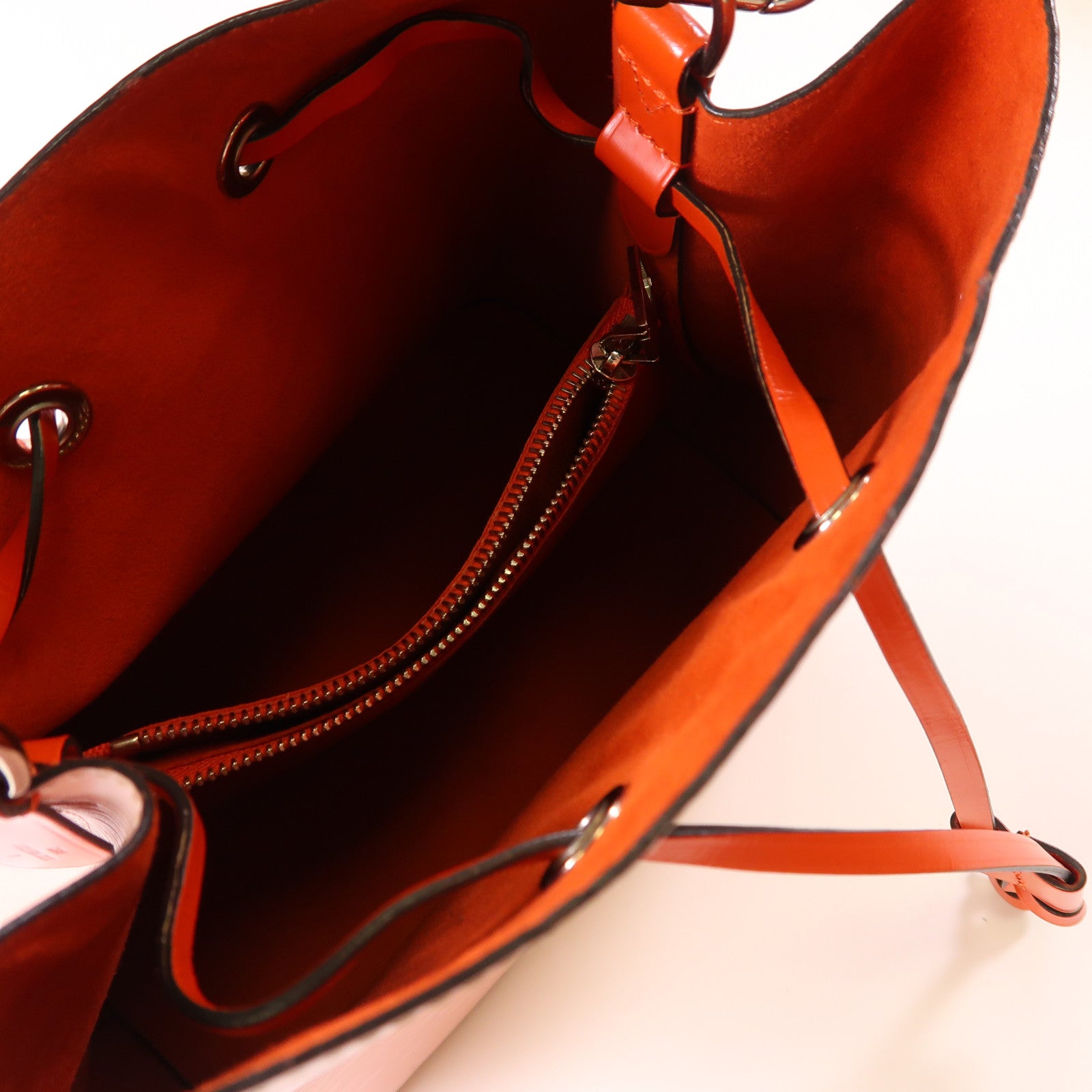 LOUIS VUITTON Epi Neo Noe銀扣手挽肩背兩用袋