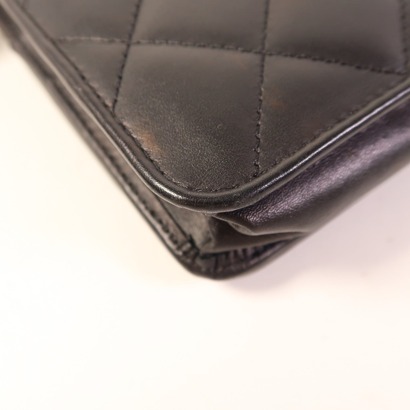 CHANEL 牛皮皮革WOC Wallet On Chain銀扣鏈帶肩背袋