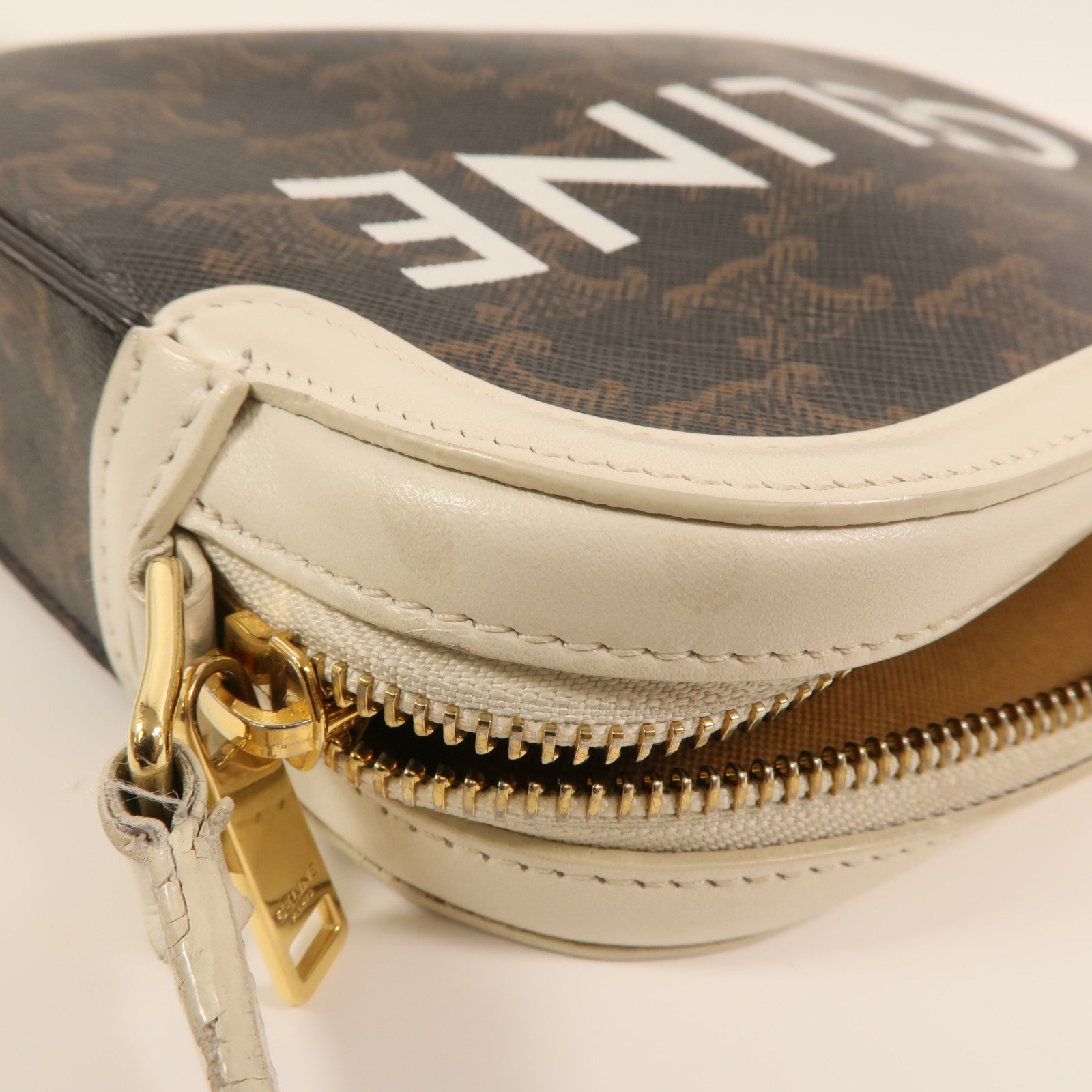CELINE 塗層帆布Camera Bag金扣肩背袋
