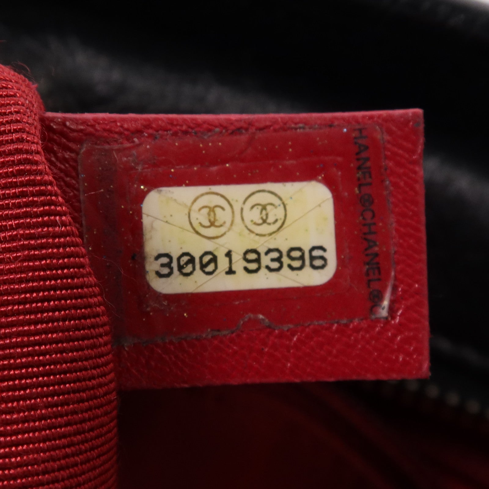 CHANEL 牛皮皮革Gabrielle Medium鏈帶肩背袋