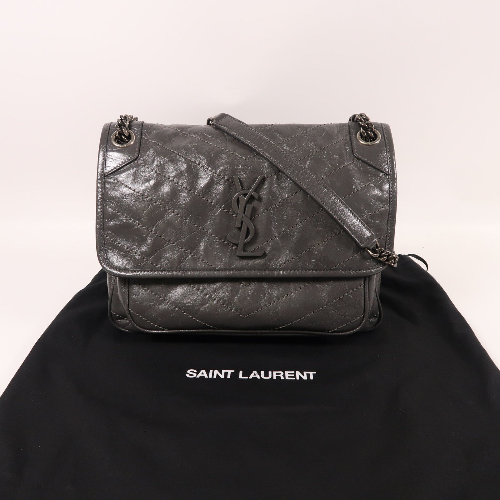 SAINT LAURENT 牛皮皮革Niki銀扣鏈帶肩背袋灰色