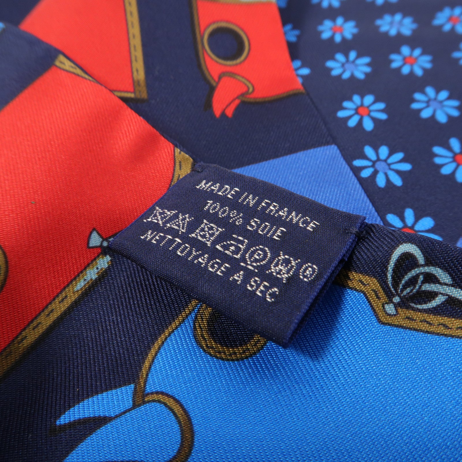 HERMES 絲質Maxi Twilly絲巾