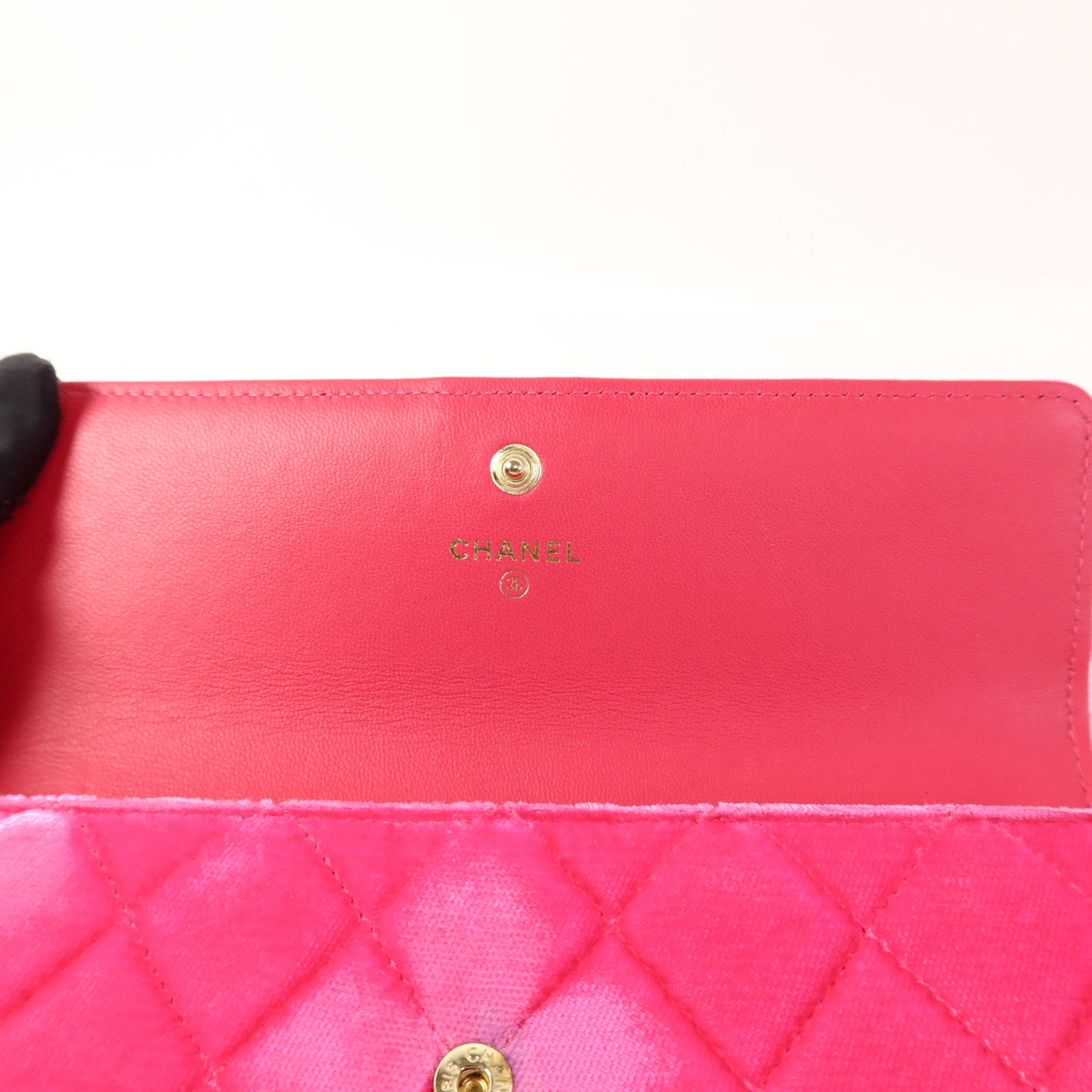 CHANEL 天鵝絨Boy WOC Wallet On Chain銀扣肩背袋