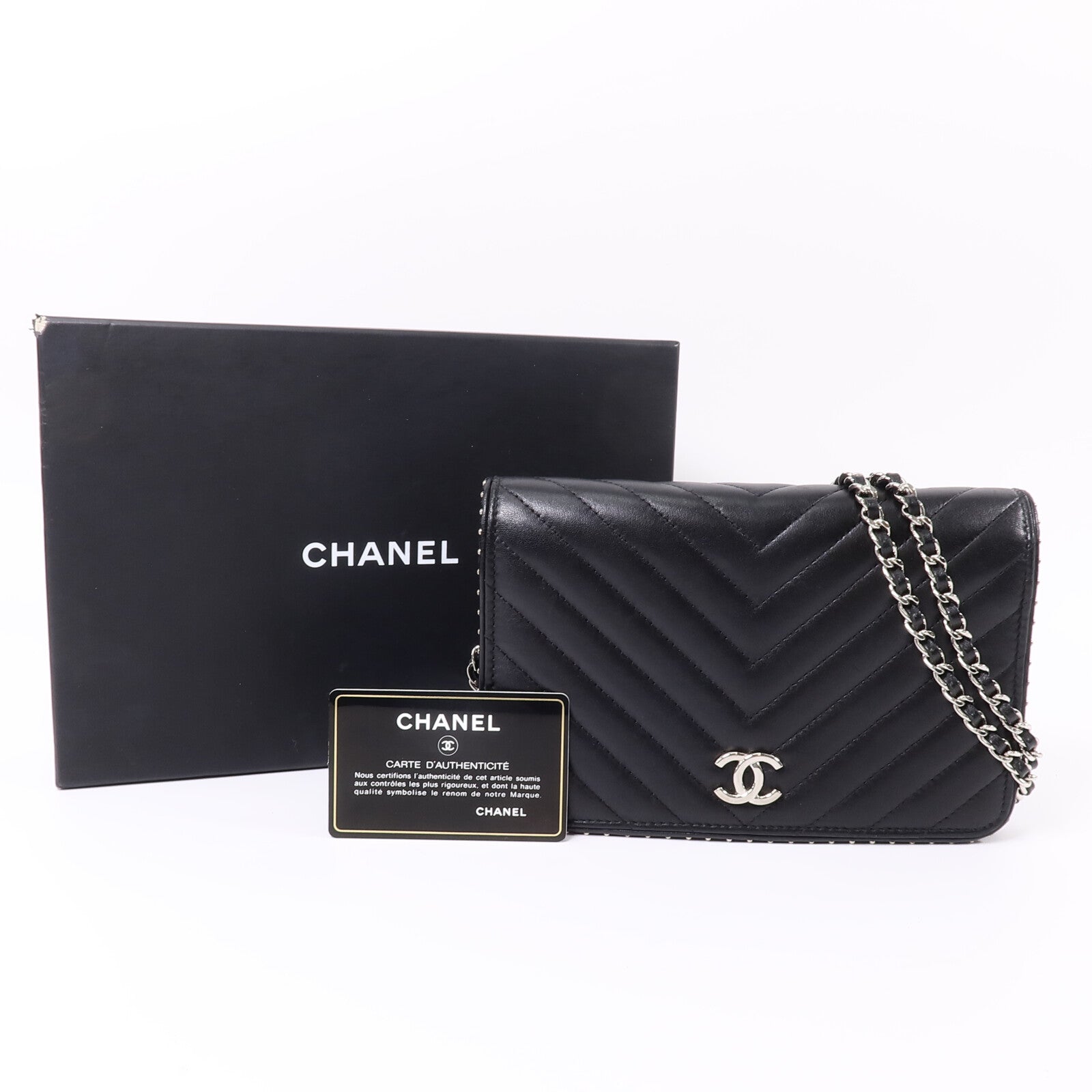 CHANEL 牛皮皮革WOC Wallet On Chain鏈帶肩背袋