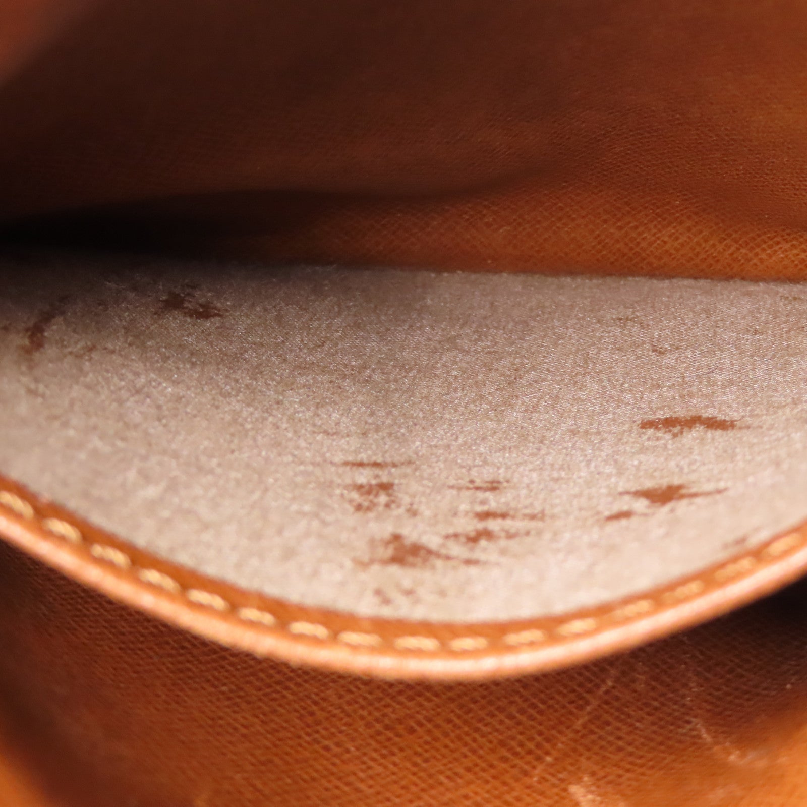 LOUIS VUITTON Monogram Danube金扣肩背袋