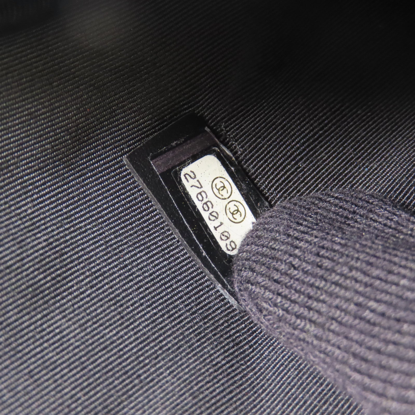 CHANEL 牛皮皮革Pouch/Clutch金扣手拿包
