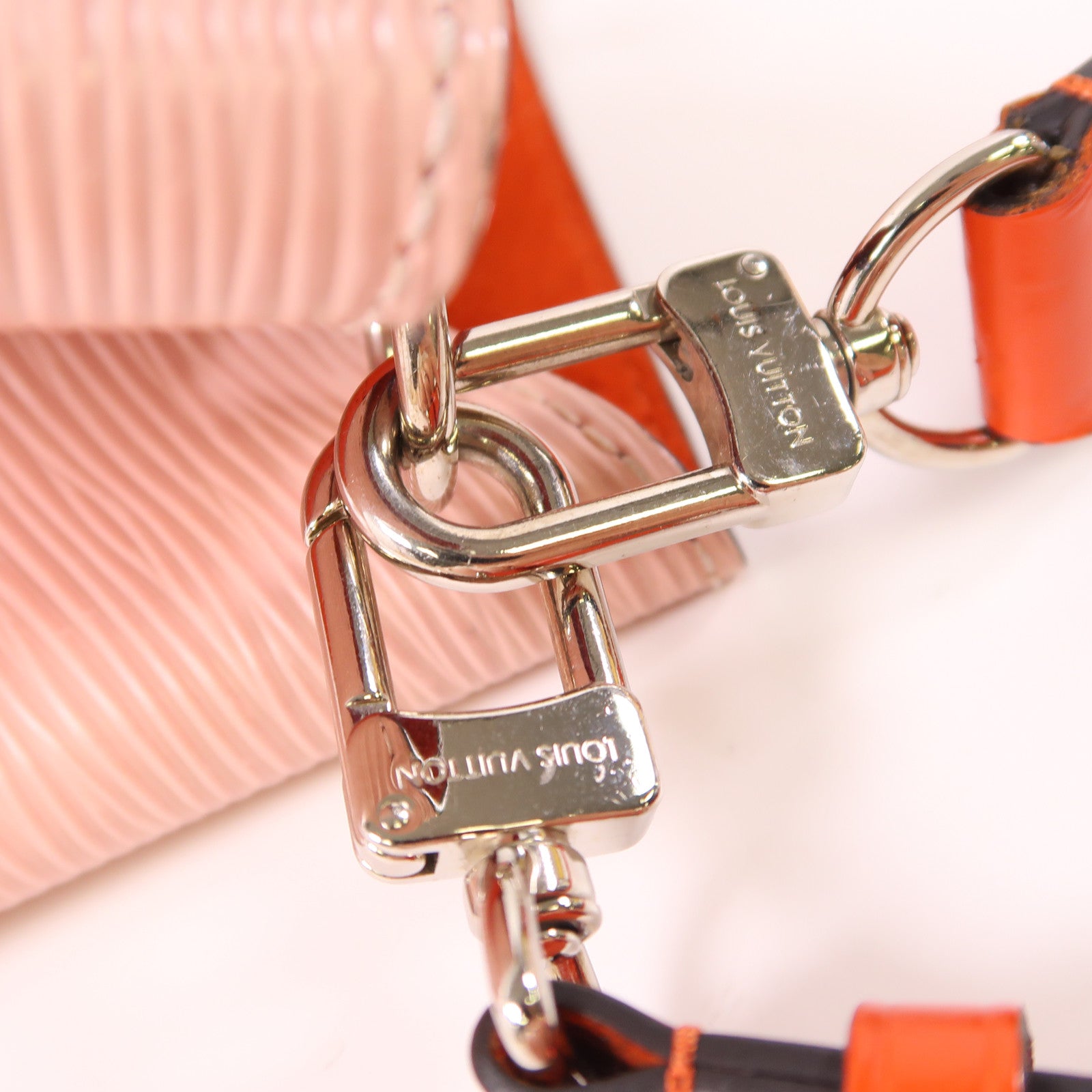 LOUIS VUITTON Epi Neo Noe銀扣手挽肩背兩用袋