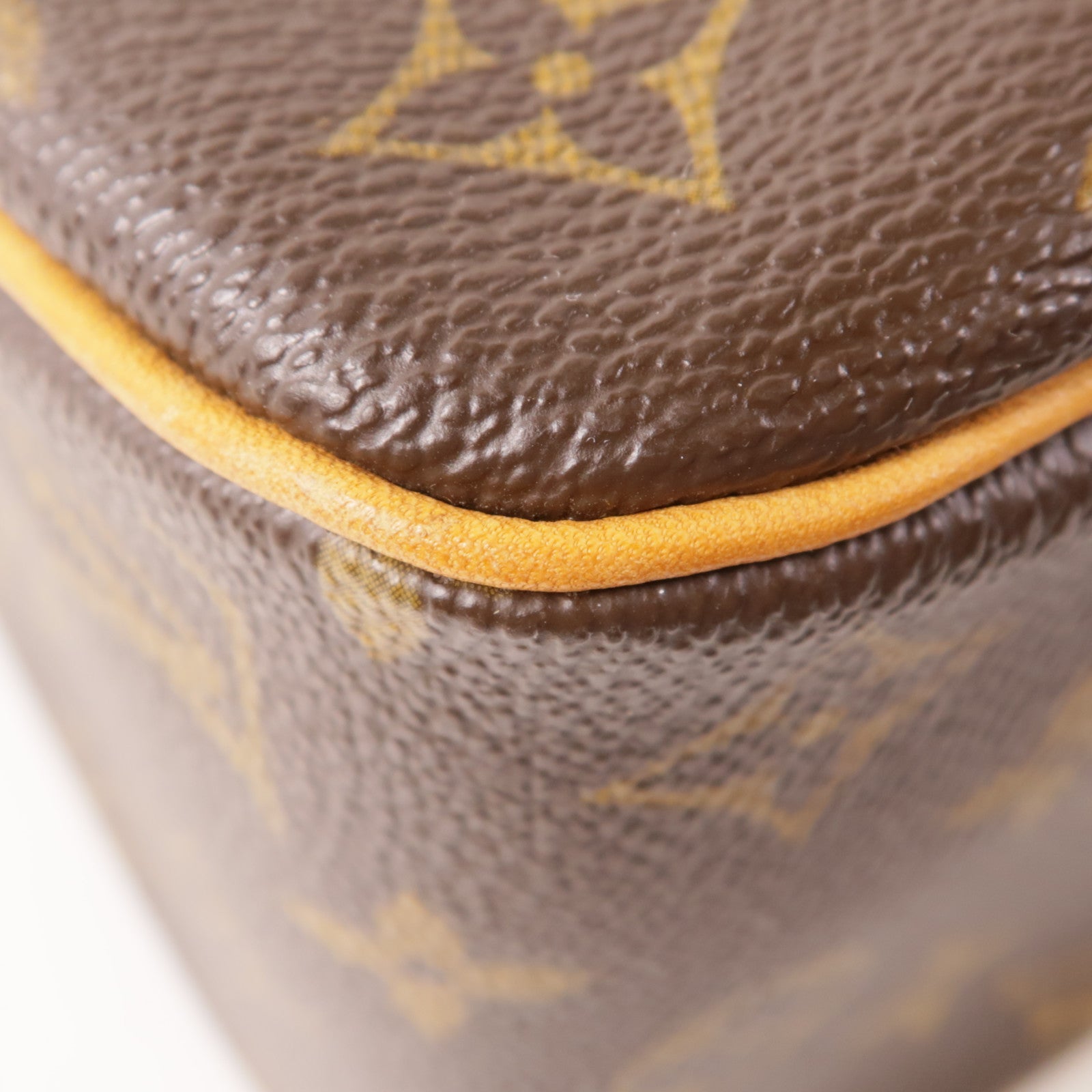 LOUIS VUITTON 【激減優惠】Monogram Cite GM金扣肩背袋