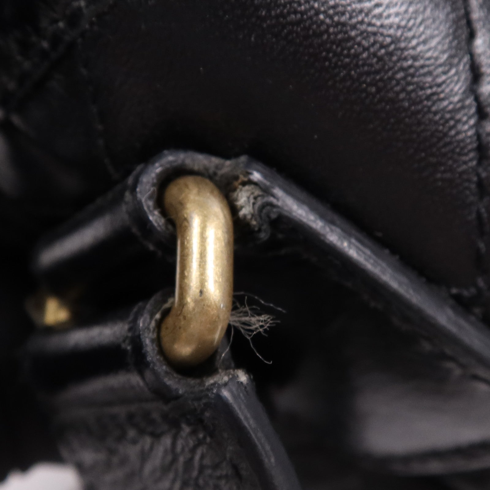 CHANEL 牛皮皮革Gabrielle Medium鏈帶肩背袋