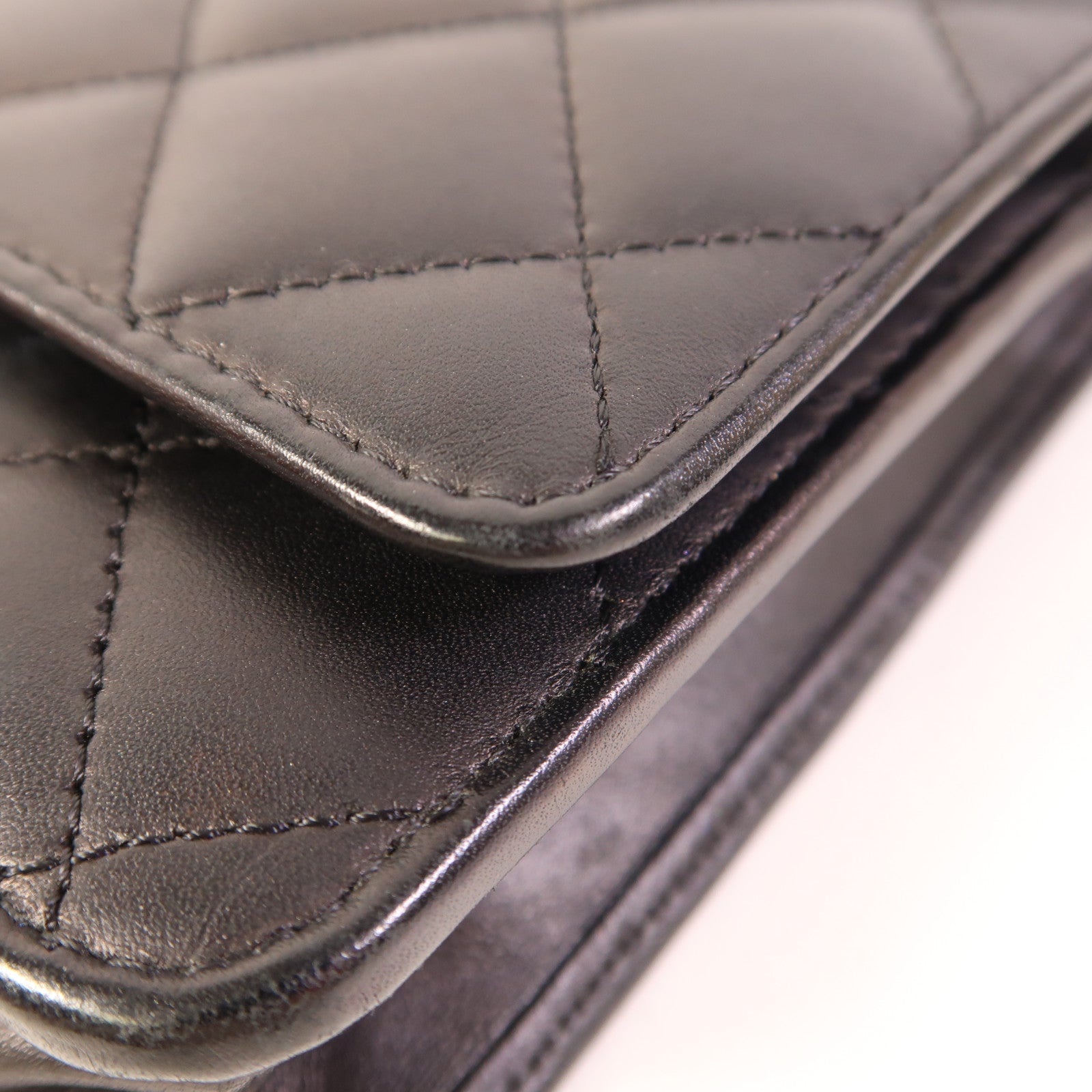 CHANEL 牛皮皮革WOC Wallet On Chain銀扣鏈帶肩背袋