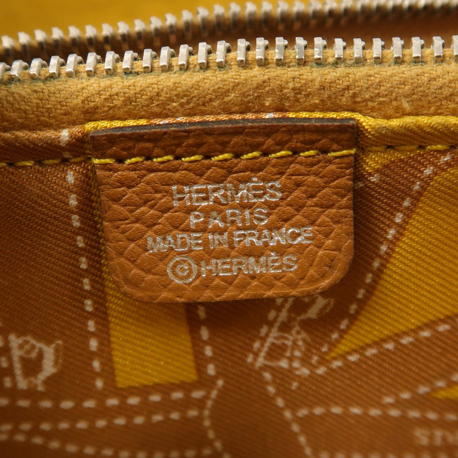 HERMES Epsom皮革/絲質Silk In Compact錢包Gold