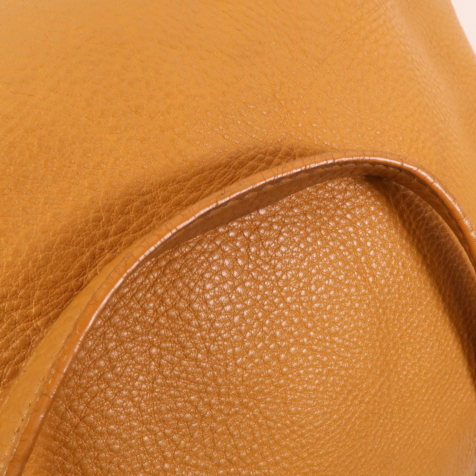 Miu Miu 牛皮皮革Tote Bag手挽肩背兩用袋