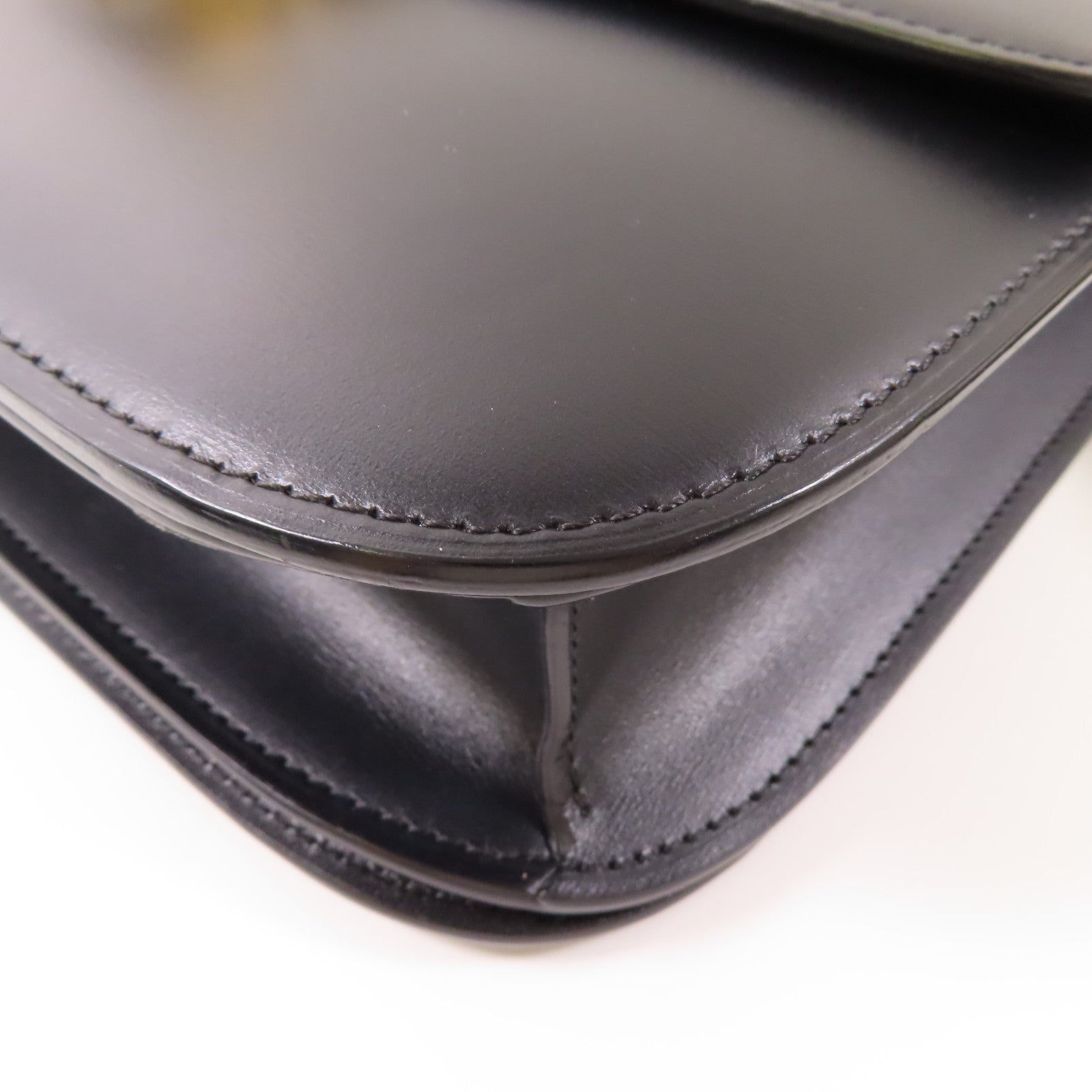 CELINE 牛皮皮革Classic Box金扣肩背袋