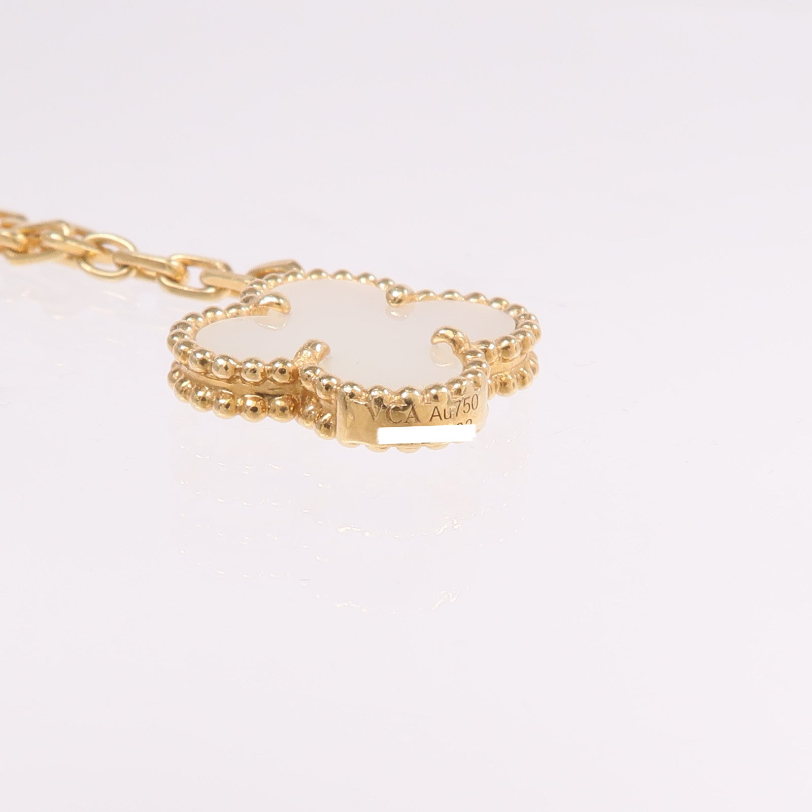 Van Cleef & Arpels 18K黃金Lucky Alhambra Bracelet 4 Motifs孔雀石/珍珠母貝/紅玉髓/虎眼石手鏈