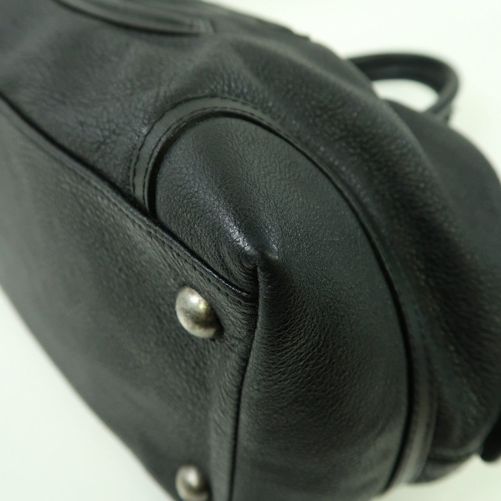 CHANEL 牛皮皮革Handbag銀扣手挽袋黑色