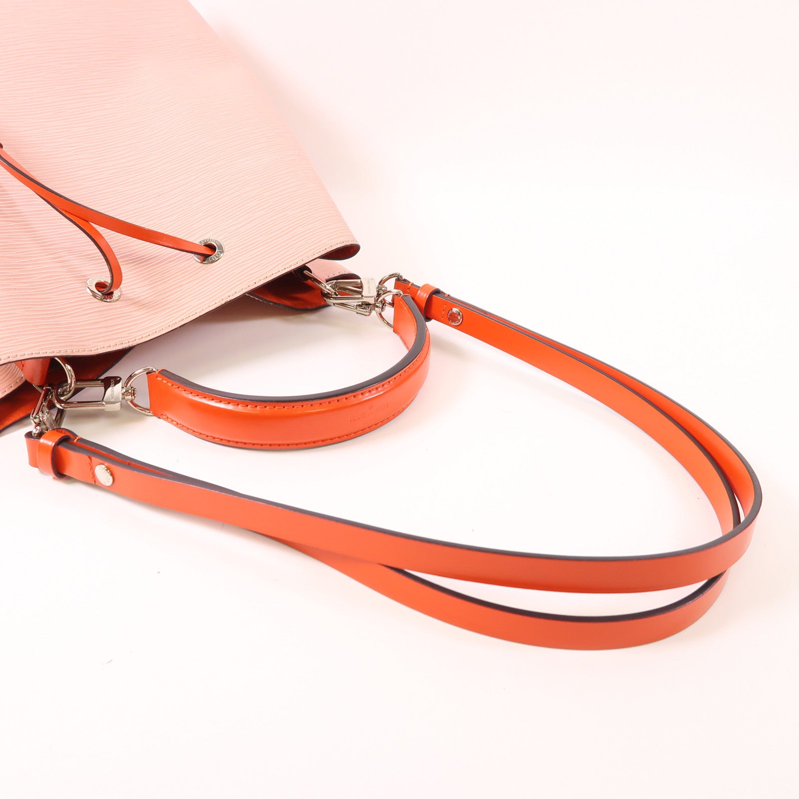 LOUIS VUITTON Epi Neo Noe銀扣手挽肩背兩用袋