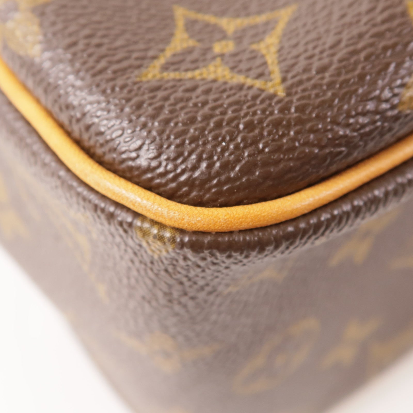 LOUIS VUITTON Monogram Cite GM金扣肩背袋