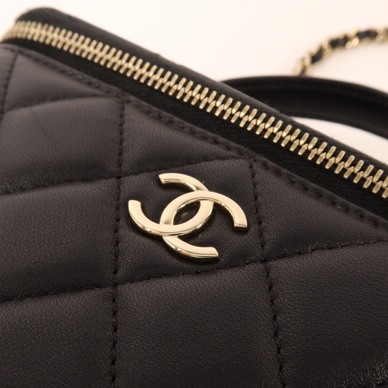 CHANEL 羊皮皮革Vanity Case鏈帶手挽肩背兩用袋